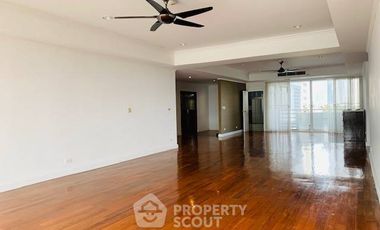 Condo en alquiler de 3 habitaciones en Watthana, Bangkok