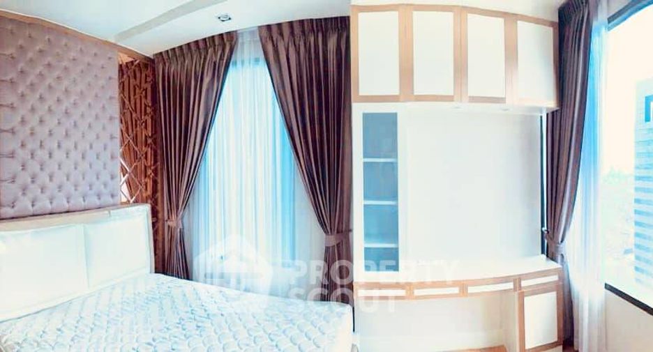 For rent 2 bedrooms condo in Chatuchak, Bangkok