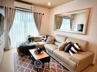 For rent 3 bedrooms condo in Huai Khwang, Bangkok