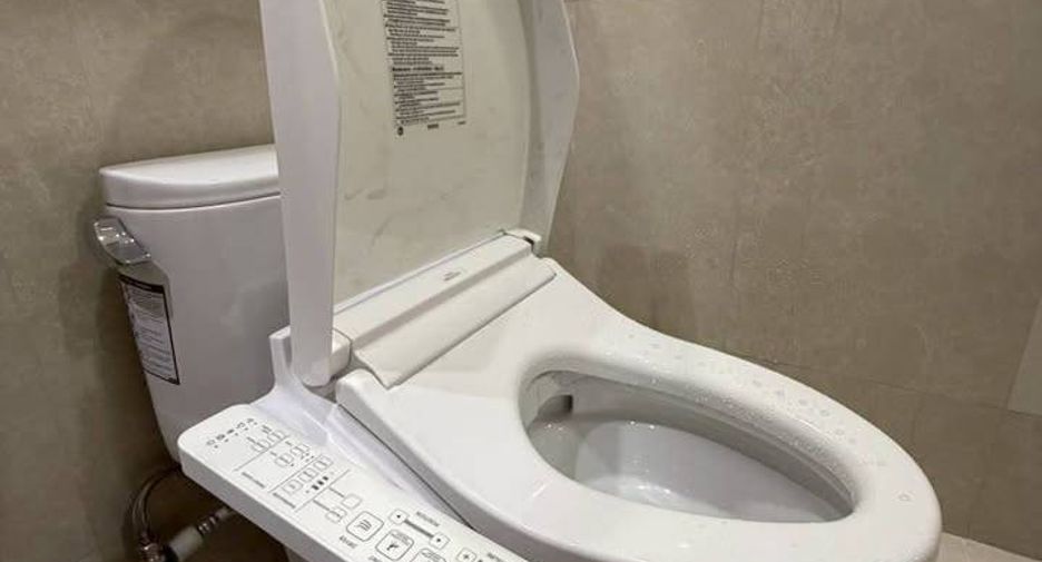 Аренда 2 спальни кондо в Щаттхана, Бангкок