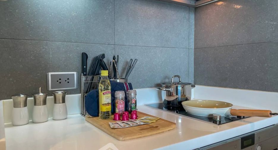 For rent 1 bed condo in Khlong Toei, Bangkok