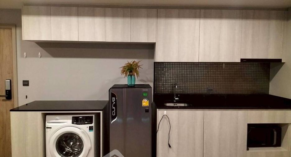 Condo en alquiler de 2 habitaciones en Din Daeng, Bangkok