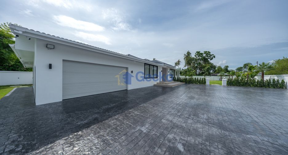 Haus zum Kauf mit 5 Zimmer in Bang Lamung, Chonburi