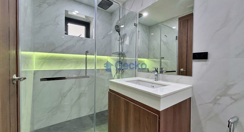 Haus zum Kauf mit 5 Zimmer in Bang Lamung, Chonburi