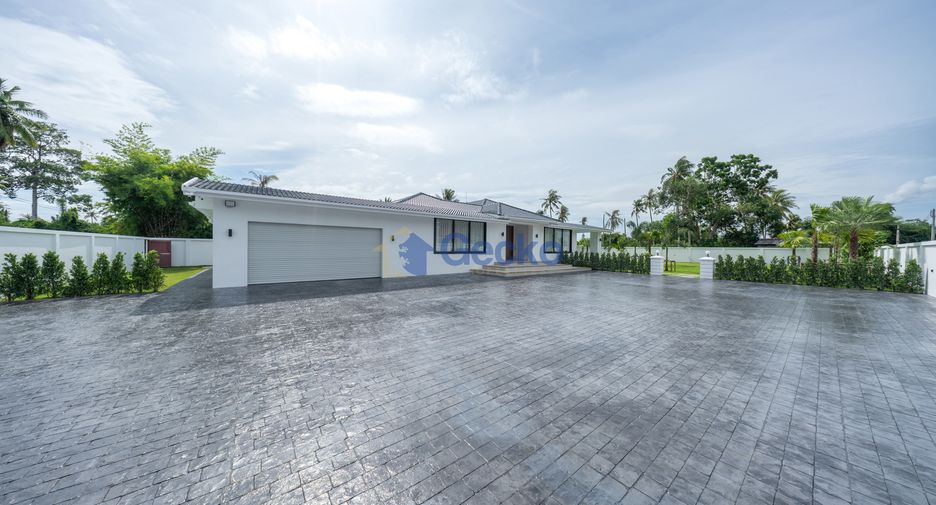 Haus zum Kauf mit 5 Zimmer in Bang Lamung, Chonburi