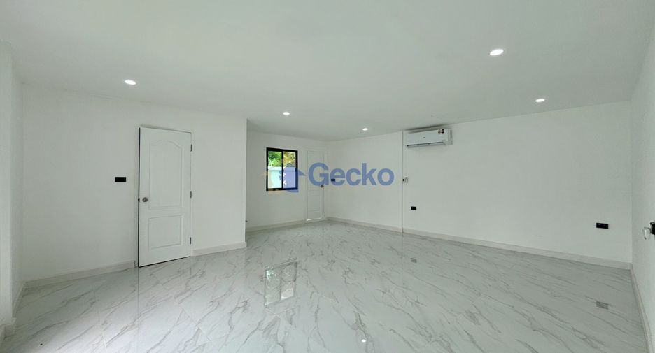 Haus zum Kauf mit 5 Zimmer in Bang Lamung, Chonburi