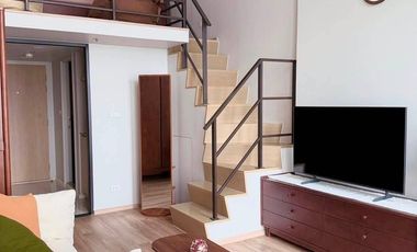 Condo en alquiler de 1 habitaciones en Khlong Toei, Bangkok