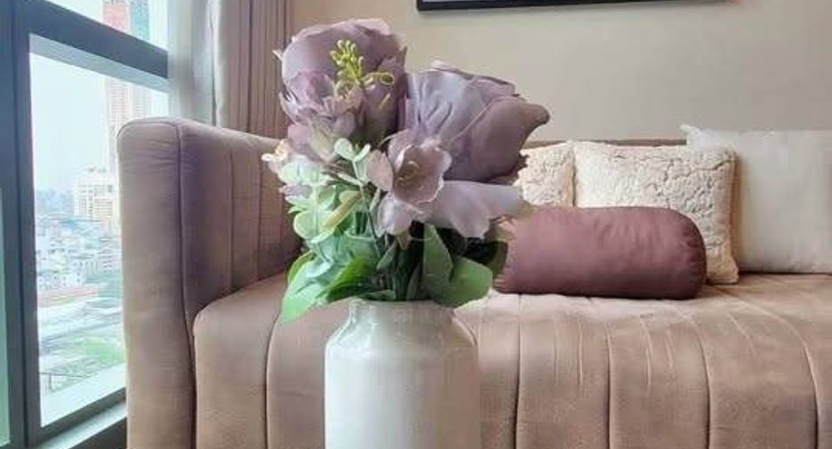 For rent 1 bed condo in Pathum Wan, Bangkok
