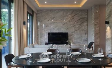 Haus zur Miete mit 4 Zimmer in Watthana, Bangkok