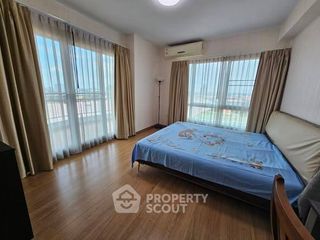 Condo en alquiler de 3 habitaciones en Bang Kho Laem, Bangkok