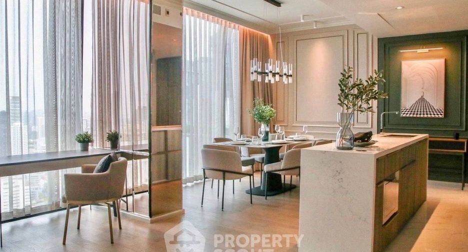 For rent 3 bedrooms condo in Khlong Toei, Bangkok
