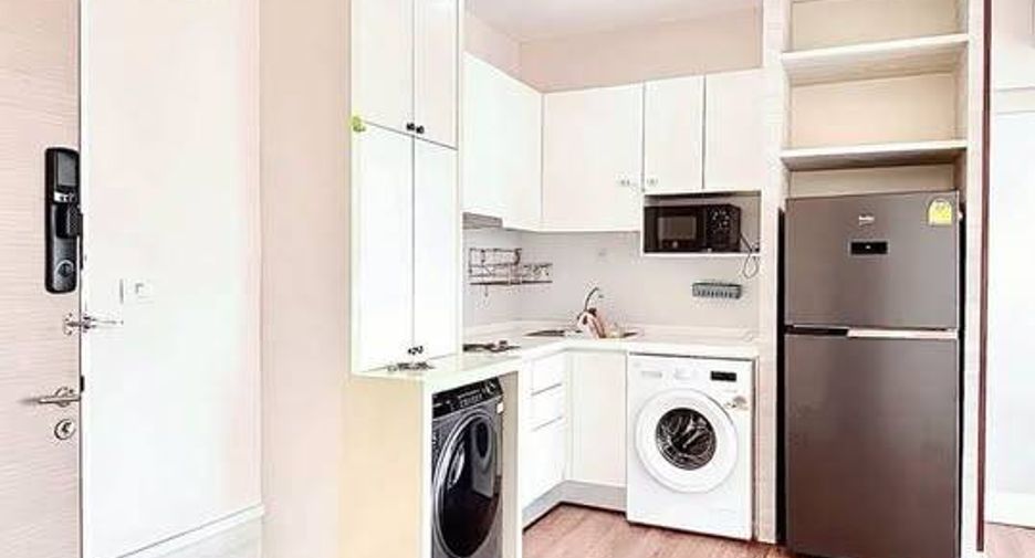 Condo en alquiler de 2 habitaciones en Bang Na, Bangkok