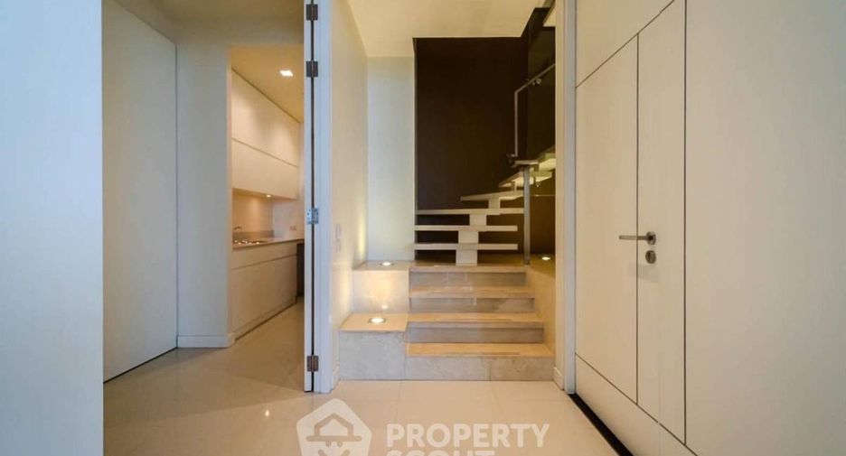 For rent 5 bedrooms apartment in Bang Kho Laem, Bangkok