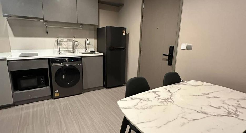 Condo en alquiler de 1 habitaciones en Huai Khwang, Bangkok