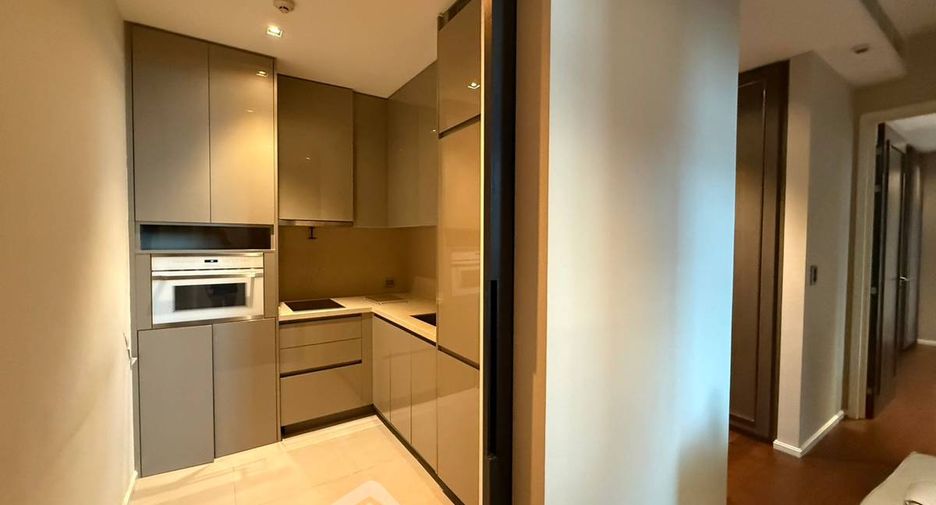 For rent 1 bed condo in Khlong Toei, Bangkok