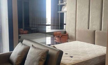 À louer 1 chambre condo à Bang Rak, Bangkok