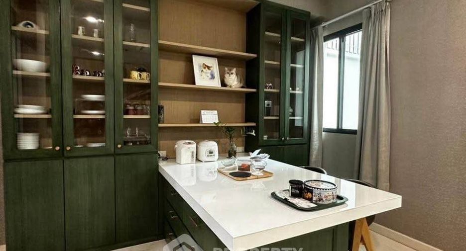 Reihenhaus zur Miete mit 4 Zimmer in Yan Nawa, Bangkok