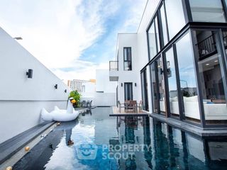 For Rent 4 Bedroom Villa In Bang Lamung, Chonburi