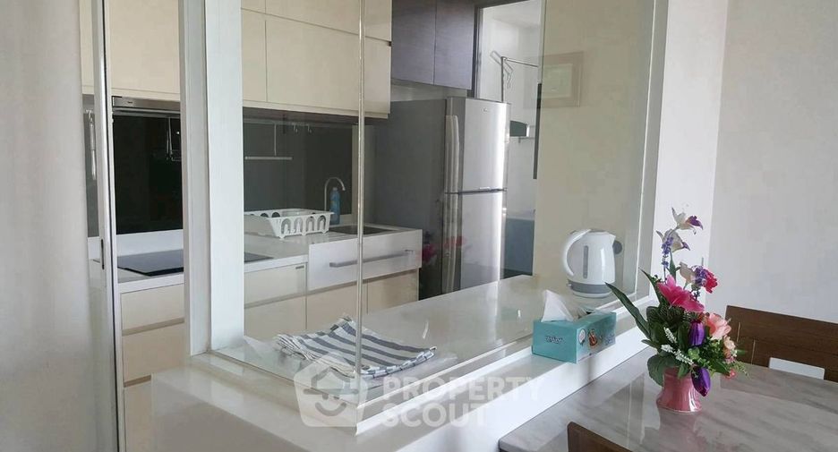 For rent 2 ベッドルーム condo in Phra Khanong, Bangkok
