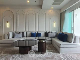For rent 4 bedrooms condo in Yan Nawa, Bangkok