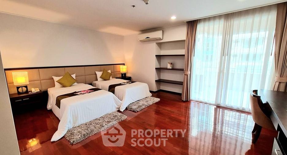 For rent 2 bedrooms apartment in Watthana, Bangkok