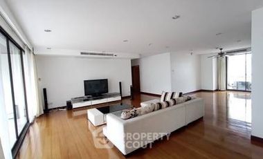 For rent 3 bedrooms condo in Watthana, Bangkok