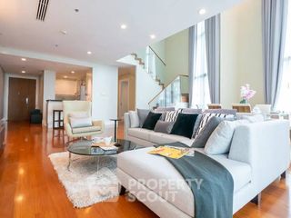 For rent 3 bedrooms condo in Khlong Toei, Bangkok