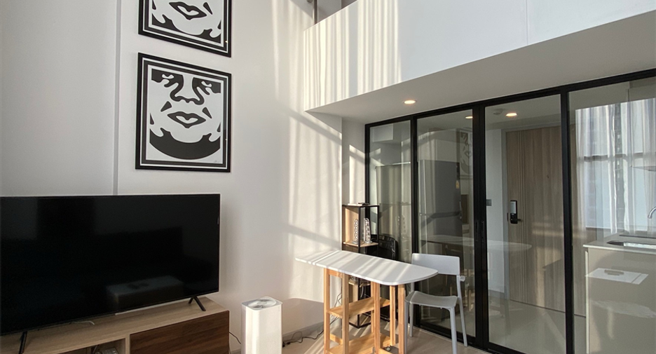 For sale 1 bed condo in Sathon, Bangkok
