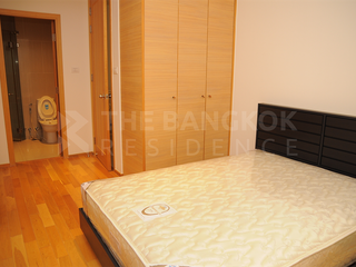For rent 3 bedrooms condo in Sathon, Bangkok