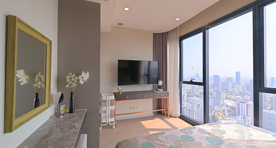 For rent 2 bedrooms condo in Khlong Toei, Bangkok