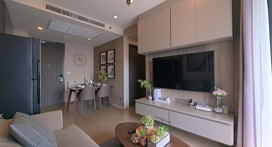 For rent 2 bedrooms condo in Khlong Toei, Bangkok