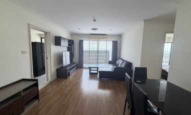 For rent 2 bedrooms condo in Yan Nawa, Bangkok