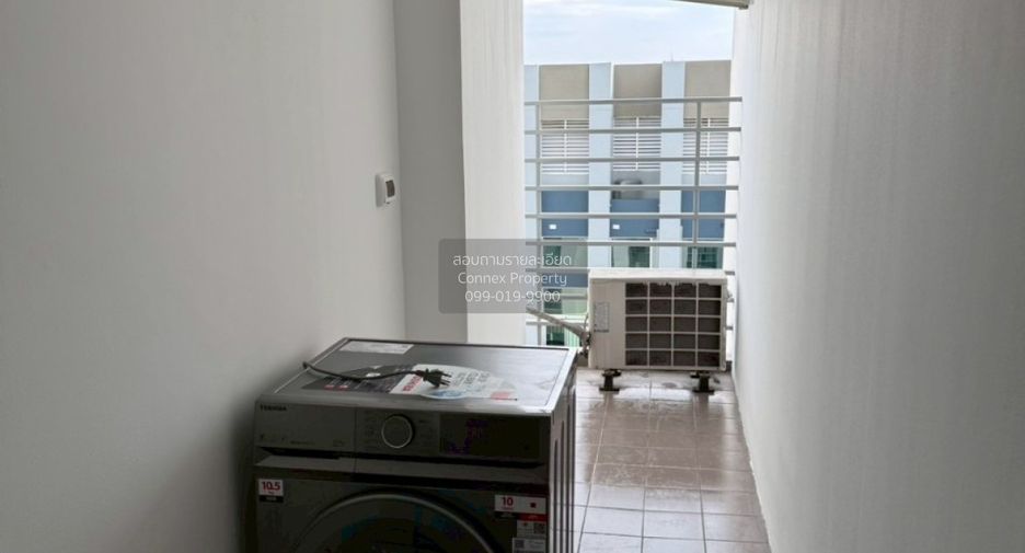 Condo en alquiler de 2 habitaciones en Huai Khwang, Bangkok