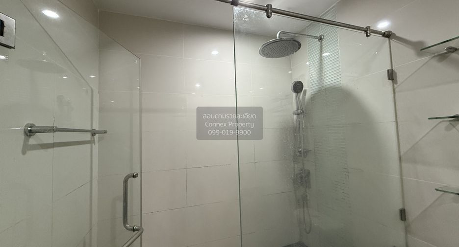 For rent 1 bed condo in Yan Nawa, Bangkok