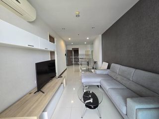 For rent 1 bed condo in Yan Nawa, Bangkok