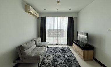 For rent 2 bedrooms condo in Yan Nawa, Bangkok