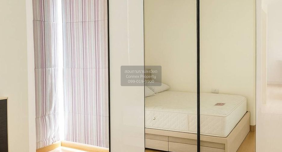 For rent 2 bedrooms condo in Bang Rak, Bangkok