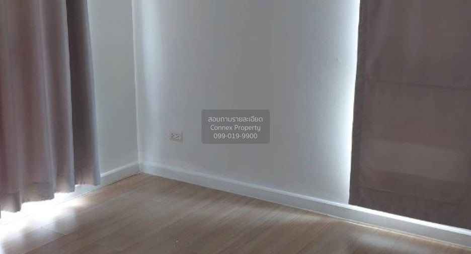 For rent 3 bedrooms townhouse in Pak Kret, Nonthaburi