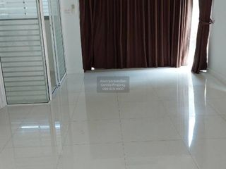 For rent 3 bedrooms townhouse in Pak Kret, Nonthaburi