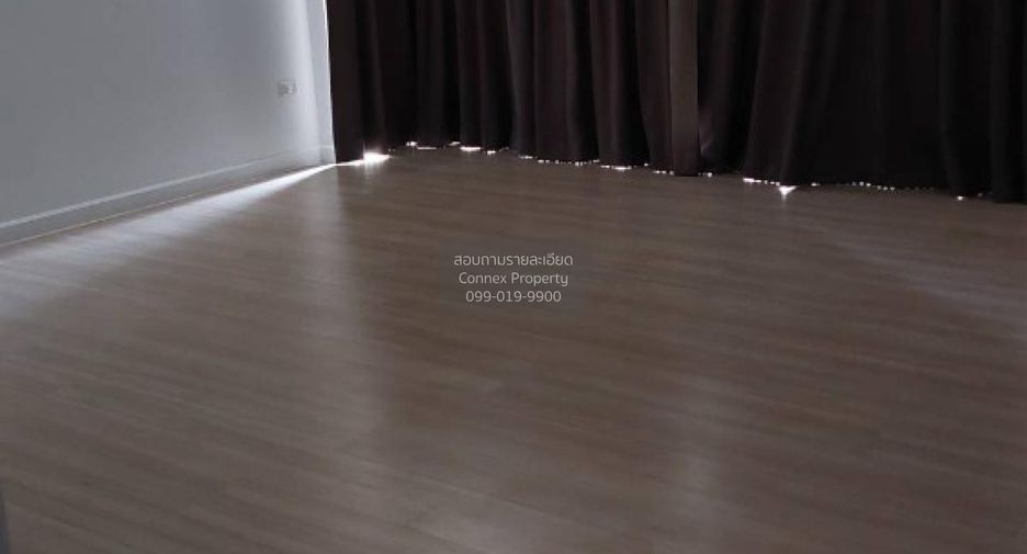 For rent 3 bedrooms townhouse in Pak Kret, Nonthaburi