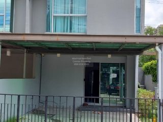 For rent 3 bedrooms townhouse in Pak Kret, Nonthaburi