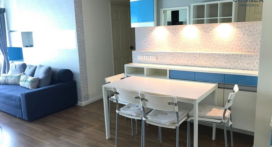 For rent 2 bedrooms condo in Yan Nawa, Bangkok