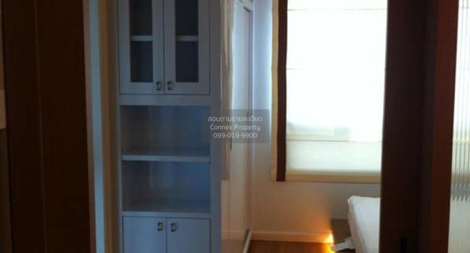 For rent 1 bed condo in Yan Nawa, Bangkok