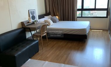 For rent 1 bed condo in Yan Nawa, Bangkok