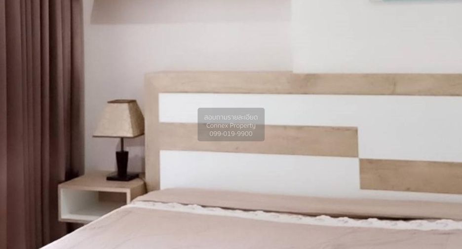 For rent 2 bedrooms condo in Huai Khwang, Bangkok