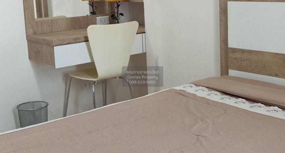 For rent 2 bedrooms condo in Huai Khwang, Bangkok