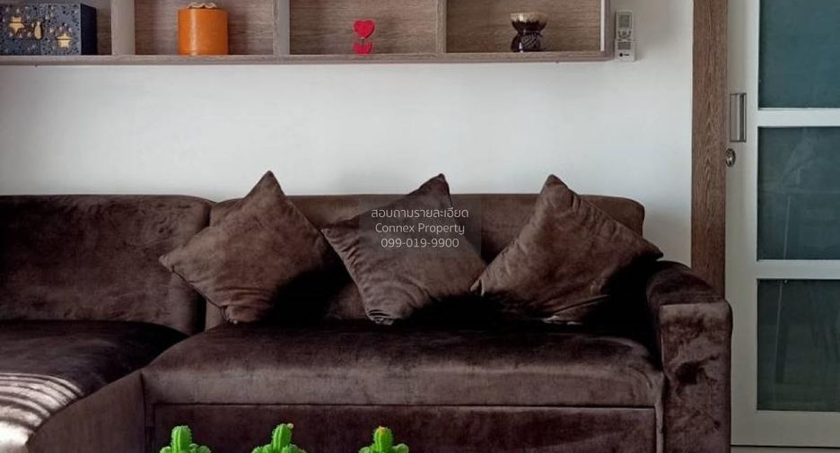 For rent 2 bedrooms condo in Huai Khwang, Bangkok
