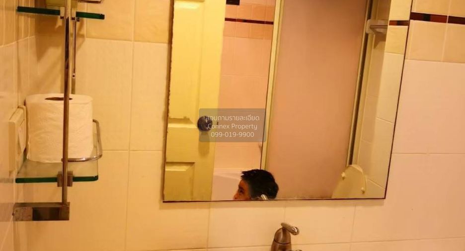 For rent 1 bed condo in Yan Nawa, Bangkok