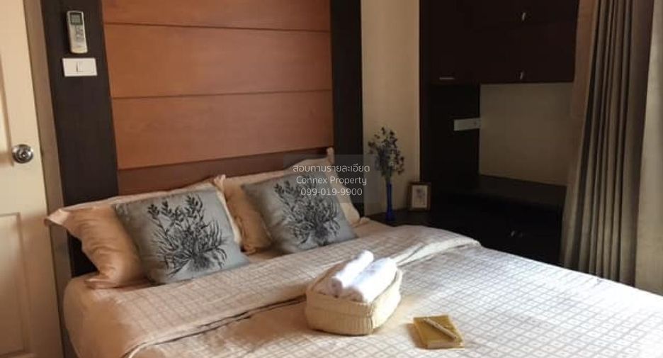 For rent 2 bedrooms condo in Yan Nawa, Bangkok