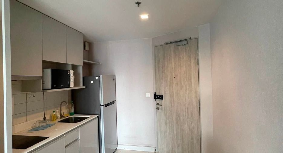 For rent 2 bedrooms condo in Huai Khwang, Bangkok